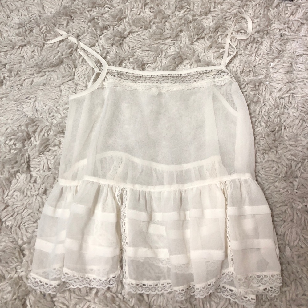 Free people sheer layering top!